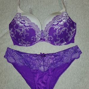 Victoria's Secret Very Sexy Bra 34D & SM panties